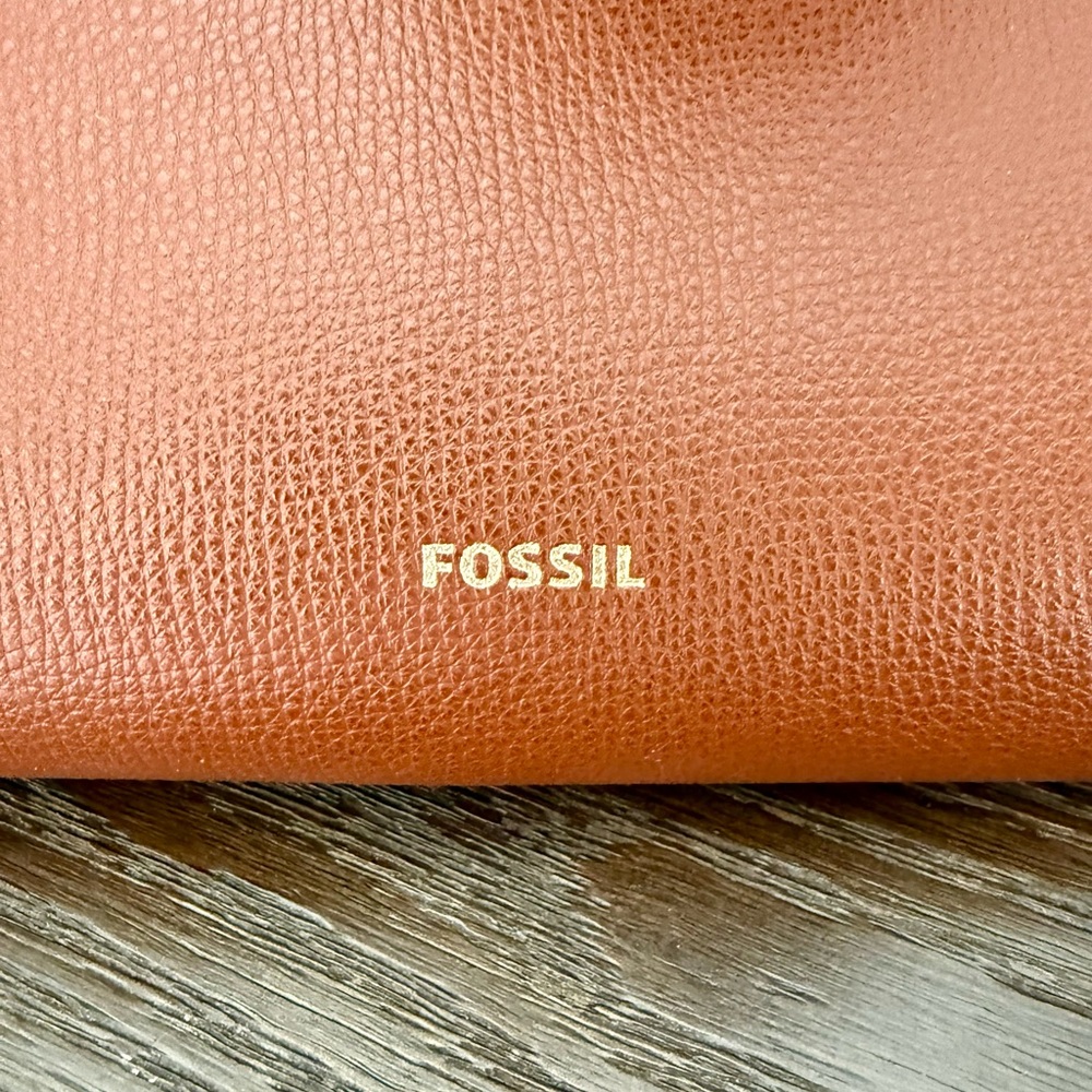 Fossil Large Leather Tote in Cognac Brown - Picture 3 of 14